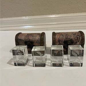 Walt Disney Florida 3D Dolphin Laser Cube Souvenir Set with Treasure Box